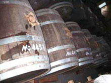 5年前にウイスキーが入っていた200Lのオーク樽に入れた原酒です
