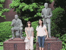 癒し系美人ママの真知子さん（左）とスラッと知的な晴子さん（右